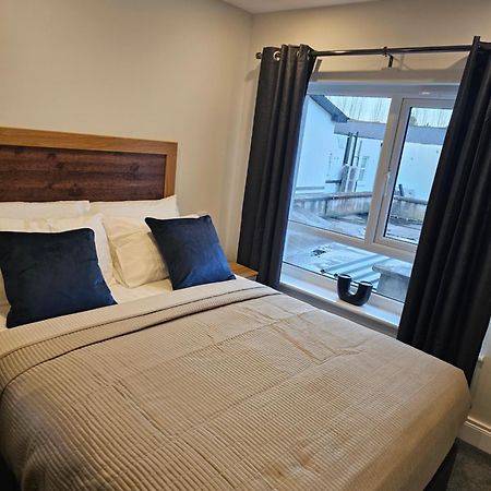 B53 Accommodation Мейнут Екстериор снимка