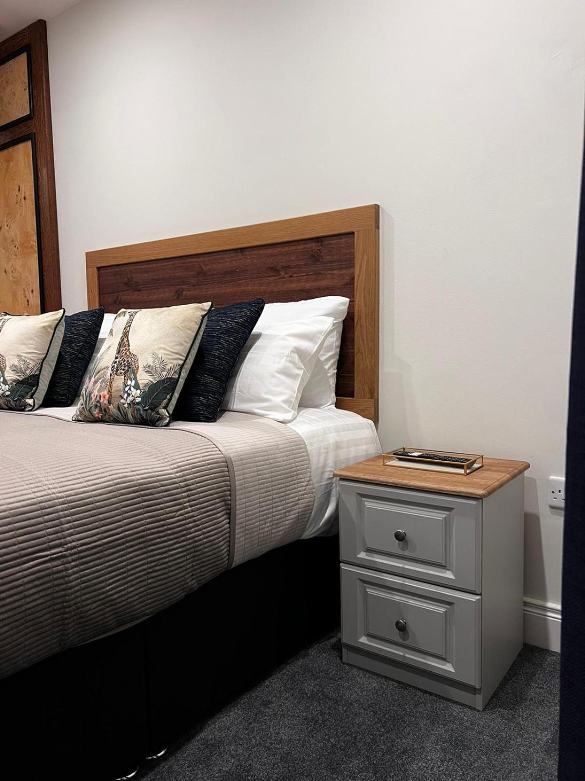 B53 Accommodation Мейнут Екстериор снимка